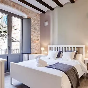 Apartment Sleep & Stay- With Balcony Bonaventura 3, Girona